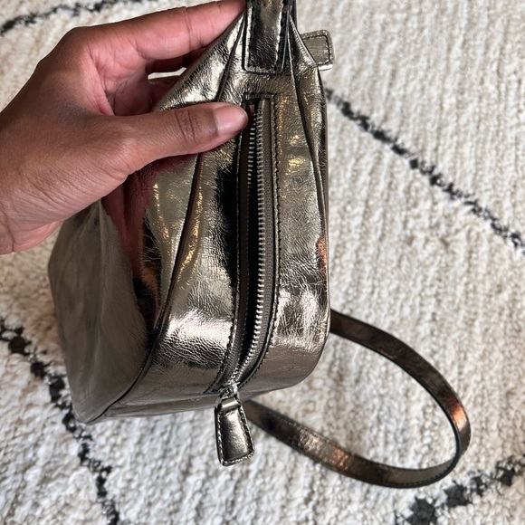 Madewell Sling Crossbody Bag - Picture 10 of 11